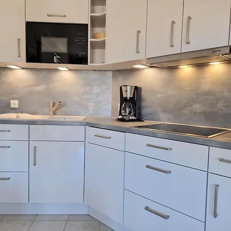 374, Seepark アパート